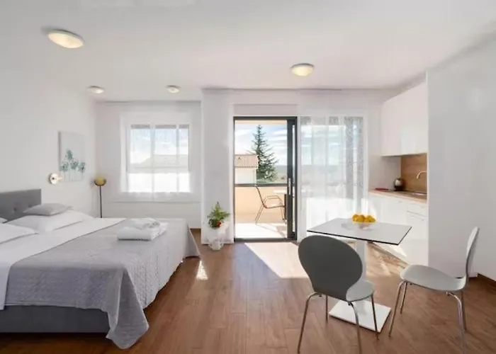 Apartmani Makarska 12